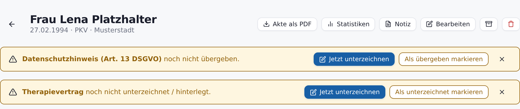 Patientenakte in Therao mit Hinweisbannern zu Datenschutzhinweis und Therapievertrag